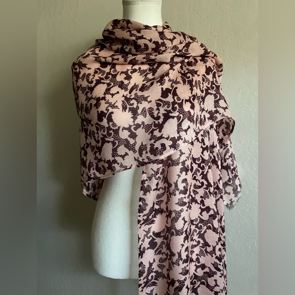 Floral wrap - Picture 3 of 11
